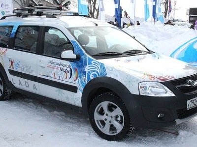 "АвтоВАЗ" перестанеть разукрашивать интерьер Lada Largus Cross