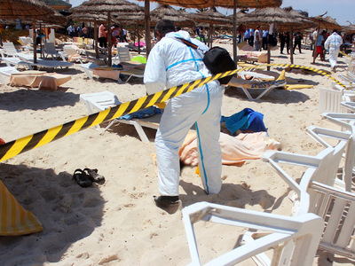 Трагедия в Тунисе: многие туристы решили не прерывать отдых