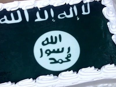 В гипермаркете Walmart по ошибке испекли торт с флагом ИГ. Видео
