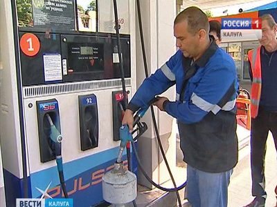 Прокуратура выявила 90 нарушений законодательства на АЗС региона