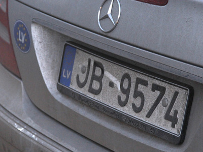 В России могут усложнить жизни автомобилям с иностранными номерами