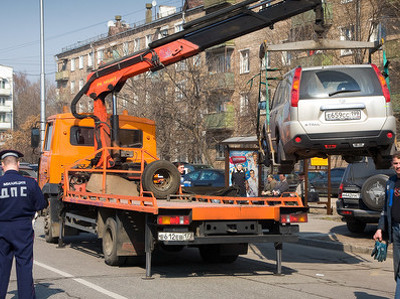 Воронежский суд отменил плату за эвакуацию автомобилей