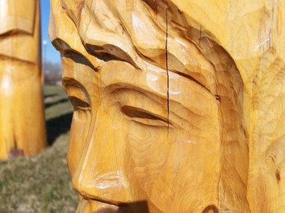 Ямальские скульпторы изобразят легенду на фестивале деревянной парковой скульптуры