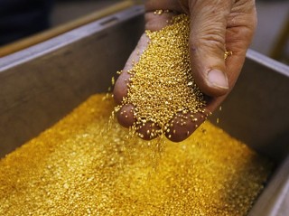 Союз золотопромышленников РФ ждет золото по $1100