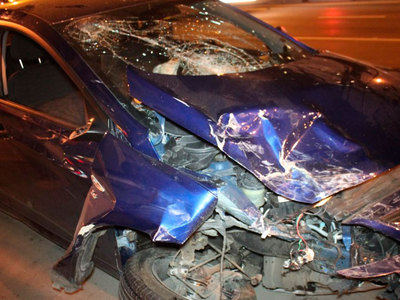 Авария на остановке: водитель Hyundai  столкнулся сначала с другими машинами