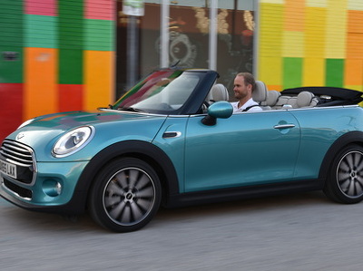 Mini представила новый кабриолет