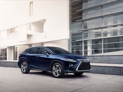 Lexus назвал рублевые цены и начал прием заказов на новый RX