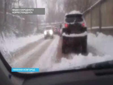 Ночной снегопад сковал Нижний Новгород в пробках