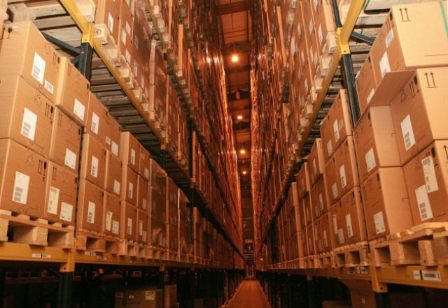 Склад препарата "тамифлю" в Великобритании, закупленного на случай пандемии (фото Katie Collins/Press Association Images).