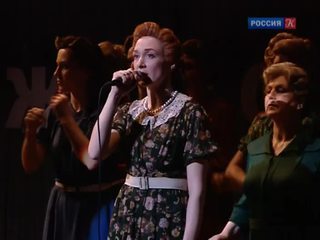БДТ имени Товстоногова показал в Москве спектакль «Человек»