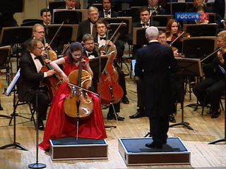 Оркестр под управлением Спивакова исполнил музыку Массне и Сен-Санса