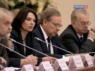 Путин призвал улучшить меры поддержки молодых отечественных ученых