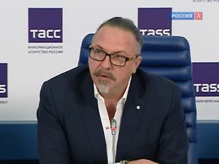 О новшествах, которые ожидают театр “Модерн”, рассказал его новый худрук, режиссер Юрий Грымов