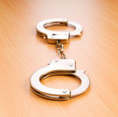 Американка приговорена к трем годам условно за попытку кастрировать мужа Американка приговорена к трем годам условно за попытку кастрировать мужа
